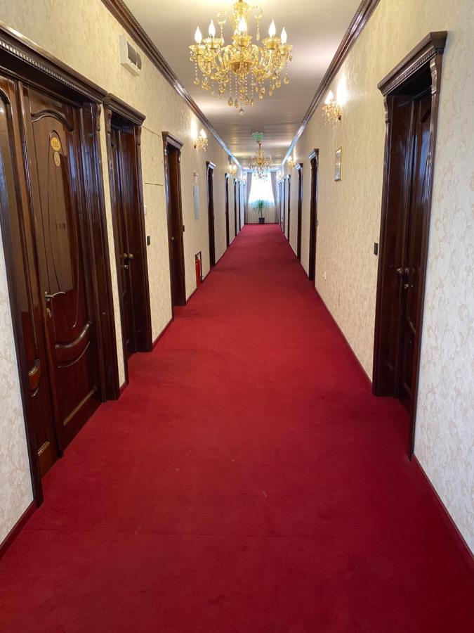 Hotel Onix Ρόμαν Εξωτερικό φωτογραφία