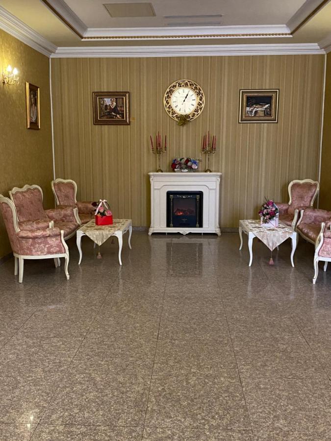 Hotel Onix Ρόμαν Εξωτερικό φωτογραφία