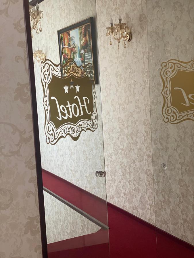 Hotel Onix Ρόμαν Εξωτερικό φωτογραφία
