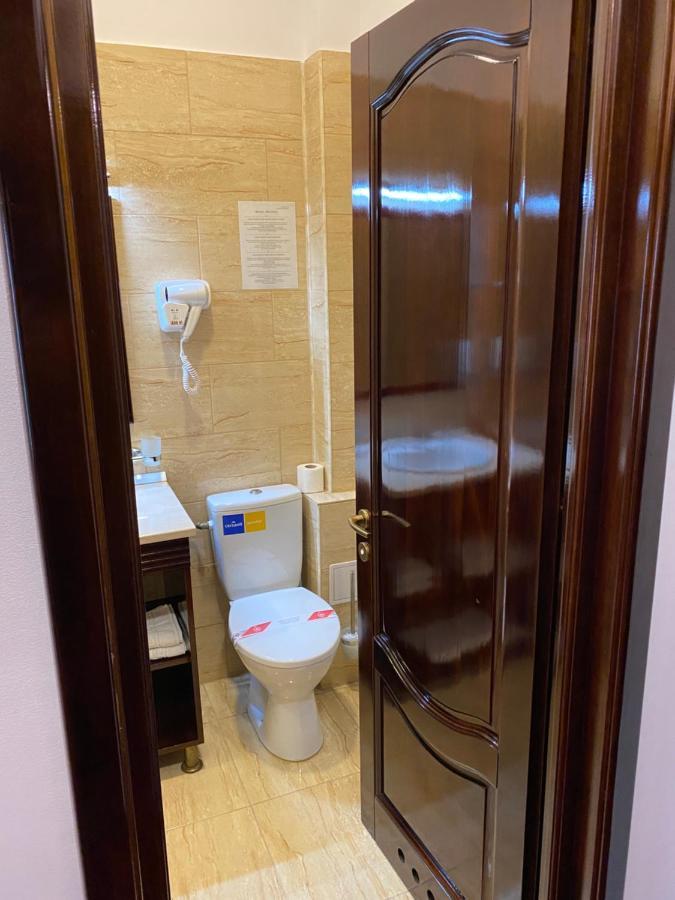 Hotel Onix Ρόμαν Εξωτερικό φωτογραφία