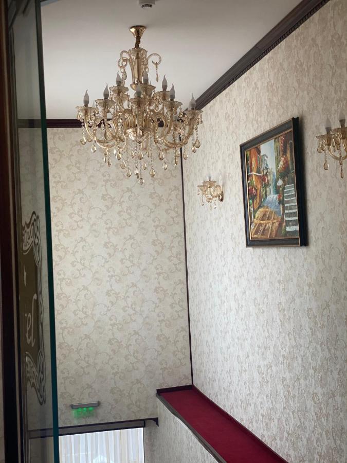 Hotel Onix Ρόμαν Εξωτερικό φωτογραφία