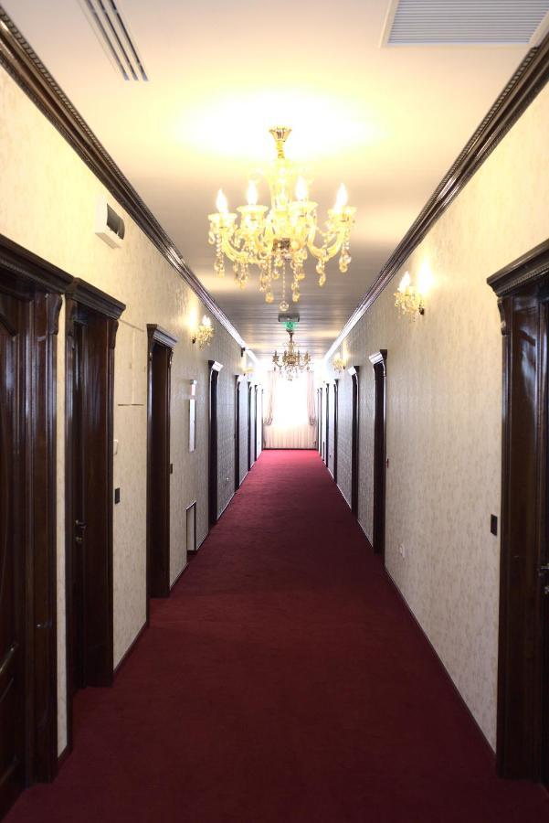 Hotel Onix Ρόμαν Εξωτερικό φωτογραφία