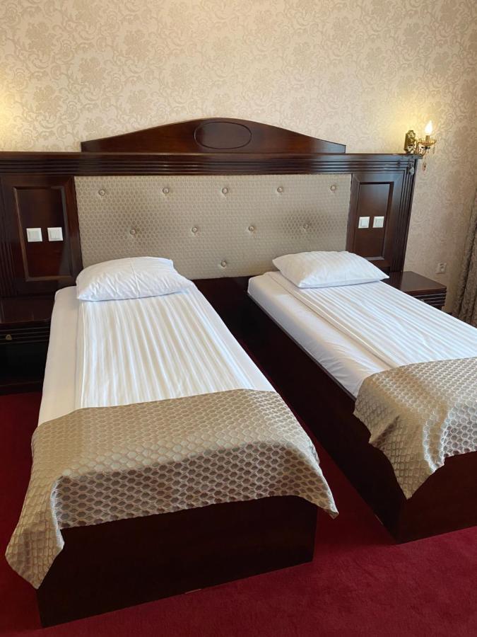 Hotel Onix Ρόμαν Εξωτερικό φωτογραφία